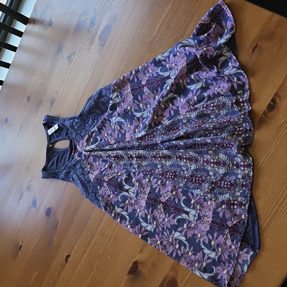 Xhilaration tank top, size S